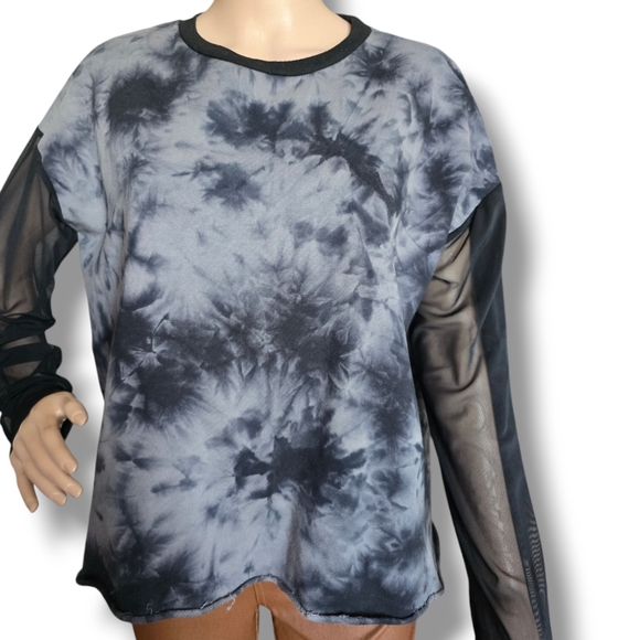 HOT TOPIC Ladies Gray & Black Mesh Sleeve Tie Dye Sweatshirt - Picture 3 of 16